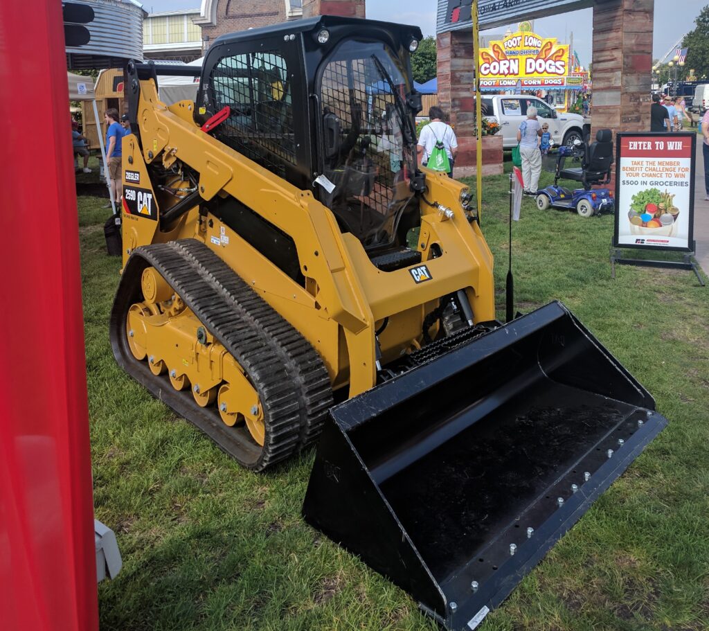Caterpillar 259D compact track loader