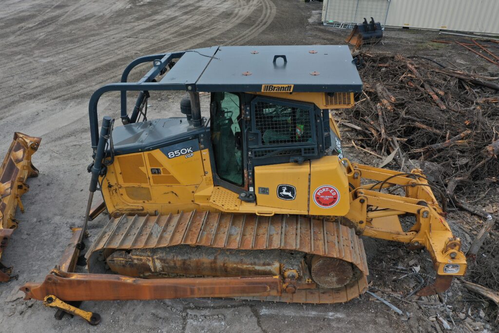 John Deere 850K LGP crawler dozer